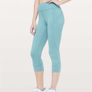 EUC Lululemon In Movement Crop Everlux